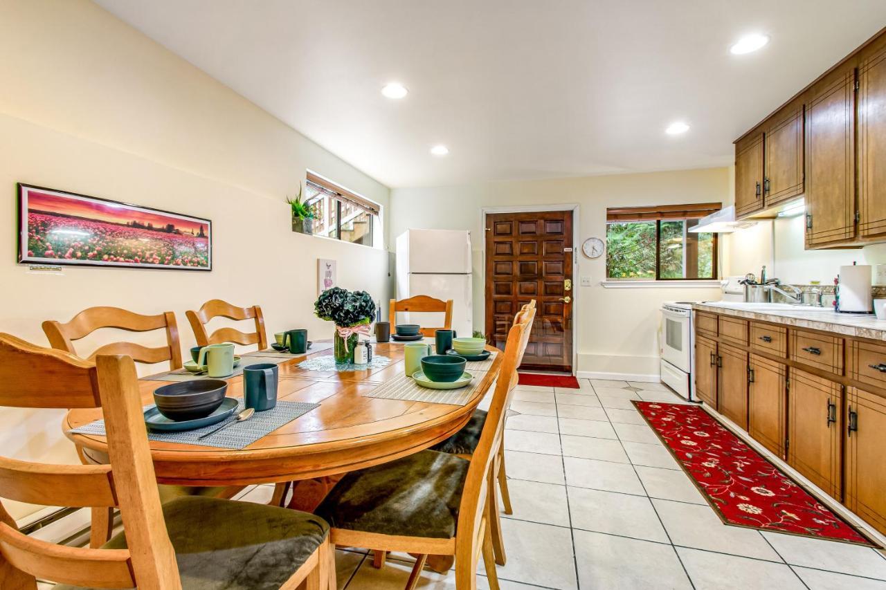 Cedars Hideaway Apartment Stanwood Exterior photo